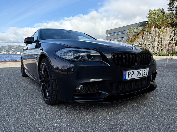 BMW 520d 2 of 27