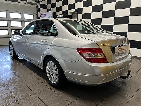 Mercedes-Benz C200 d 12 of 30