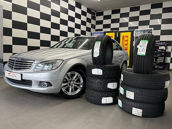 Mercedes-Benz C200 d 2 of 30