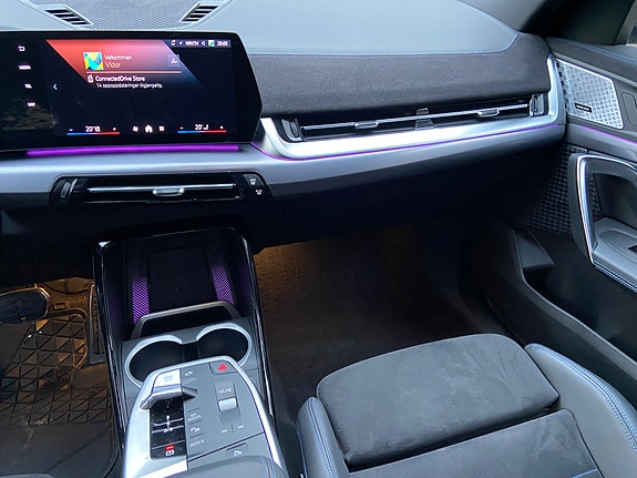 BMW iX2 10 of 14