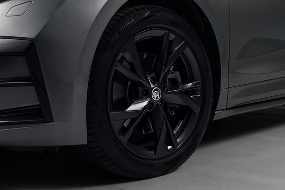 Skoda Enyaq Coupe RS 3 of 30