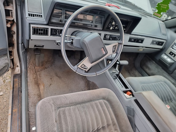 Oldsmobile Cutlass 12 of 30