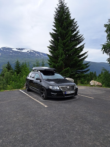 Volkswagen Passat 24 of 25