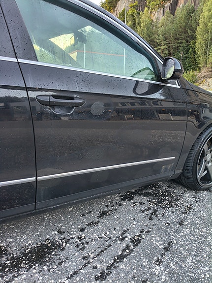 Volkswagen Passat 14 of 25