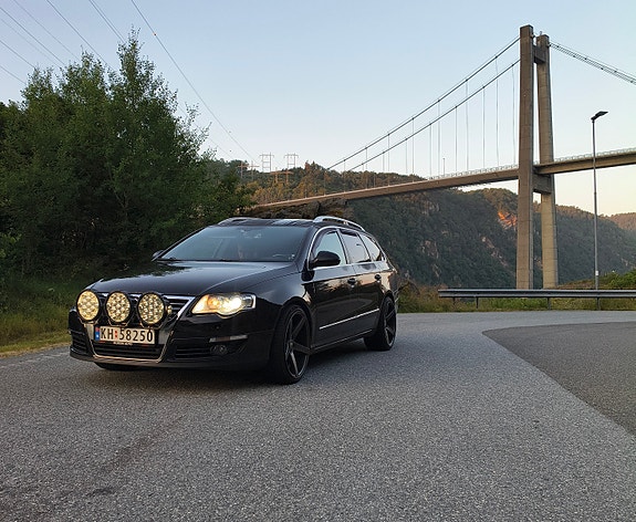 Volkswagen Passat 23 of 25