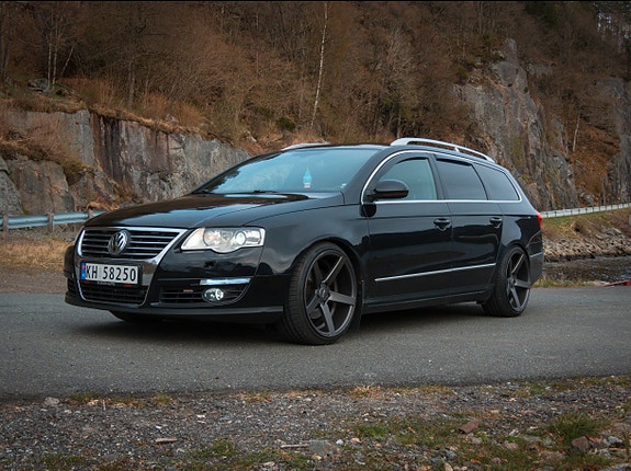 Volkswagen Passat 25 of 25