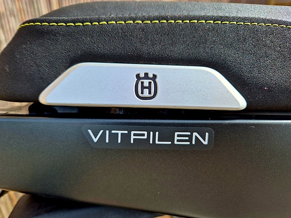 Husqvarna Vitpilen 401 4 of 19