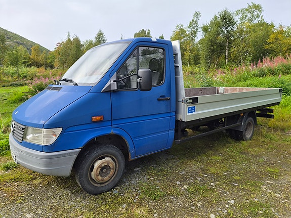 Mercedes-Benz Sprinter 412 2 of 18