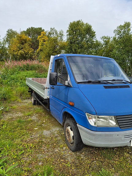 Mercedes-Benz Sprinter 412 3 of 18