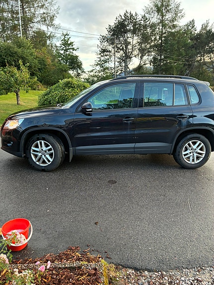 Volkswagen Tiguan 12 of 12
