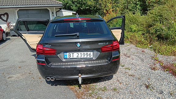 BMW 520d 4 of 6