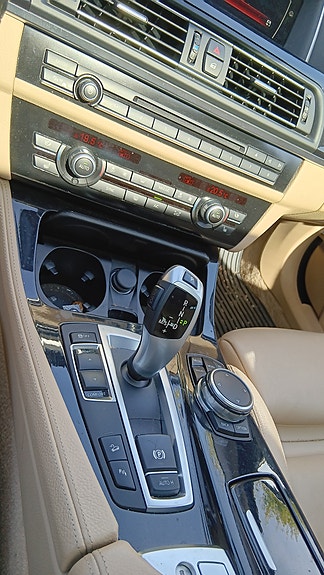 BMW 520d 2 of 6
