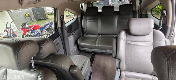 SsangYong Rodius 7 of 17