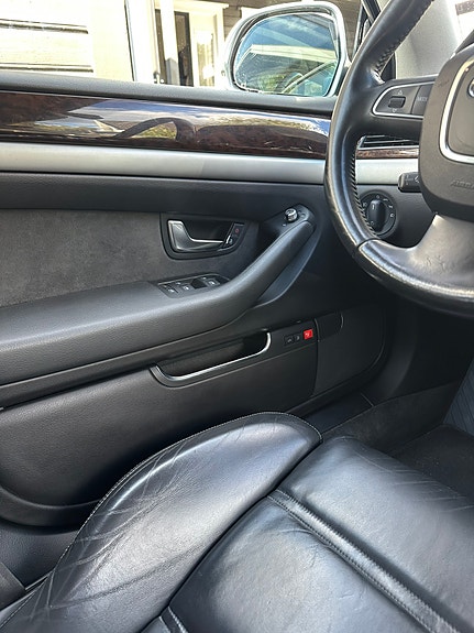 Audi A8 26 of 26