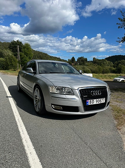 Audi A8 14 of 26