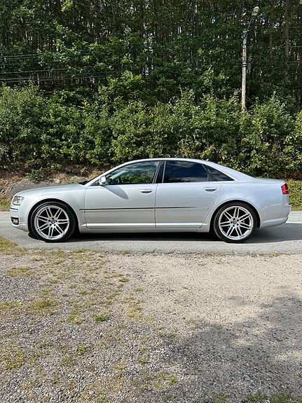Audi A8 16 of 26