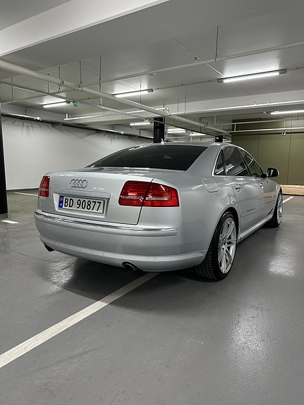 Audi A8 8 of 26