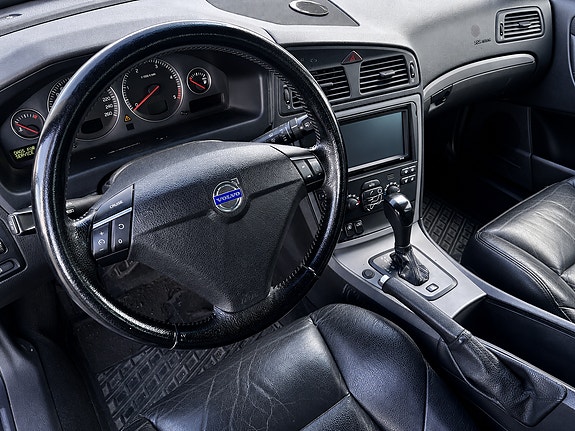 Volvo V70 9 of 10