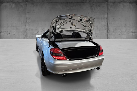 Mercedes-Benz SLK200 10 of 19