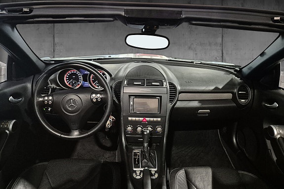 Mercedes-Benz SLK200 13 of 19