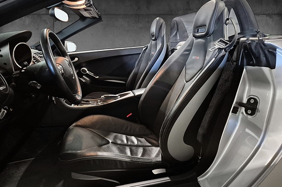 Mercedes-Benz SLK200 12 of 19
