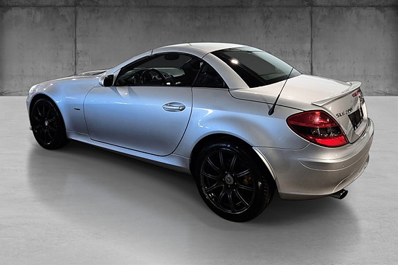 Mercedes-Benz SLK200 4 of 19