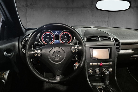 Mercedes-Benz SLK200 16 of 19