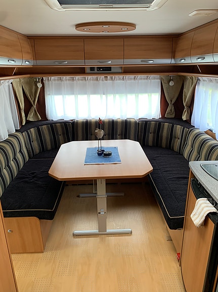 Dethleffs Camper med spikkertelt 4 of 27