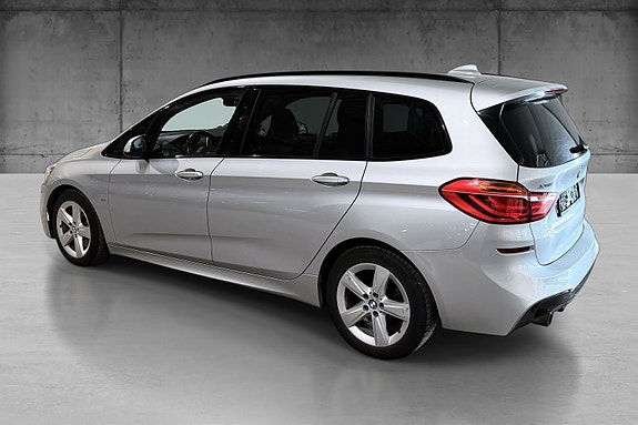 BMW 220d 3 of 23