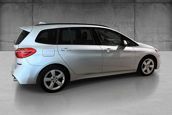 BMW 220d 8 of 23