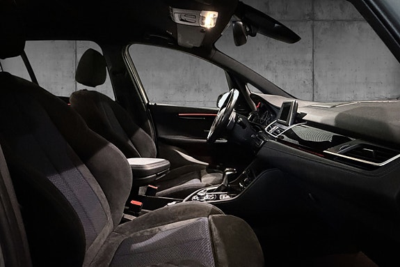 BMW 220d 15 of 23
