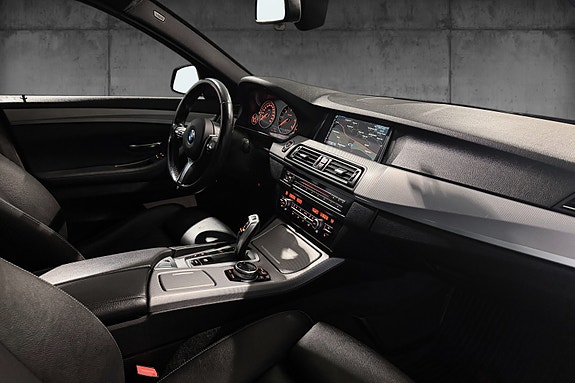 BMW 525d 16 of 30