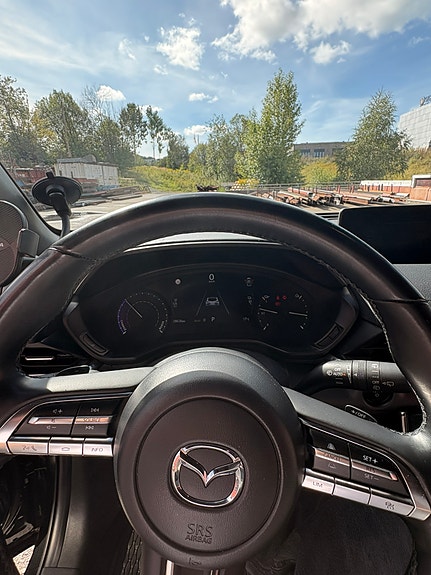 Mazda MX-30 11 of 30