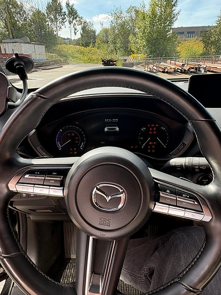 Mazda MX-30 10 of 30