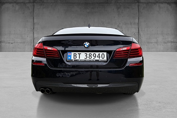 BMW 520d 3 of 7
