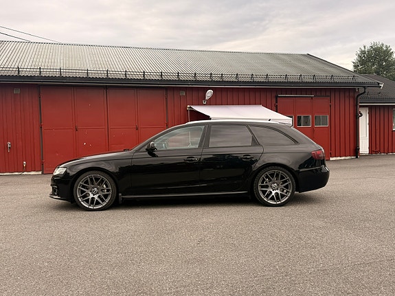 Audi A4 2 of 30