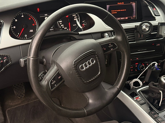 Audi A4 12 of 30