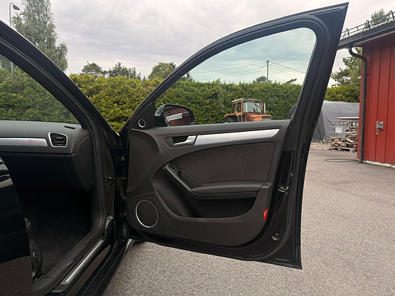Audi A4 19 of 30