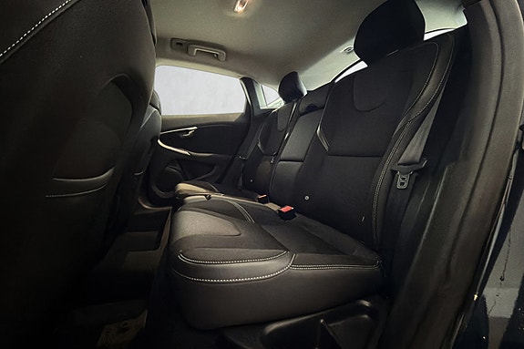 Volvo V40 10 of 27