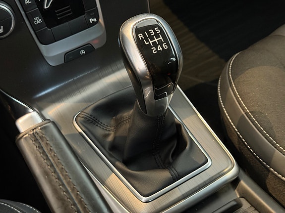 Volvo V40 21 of 27