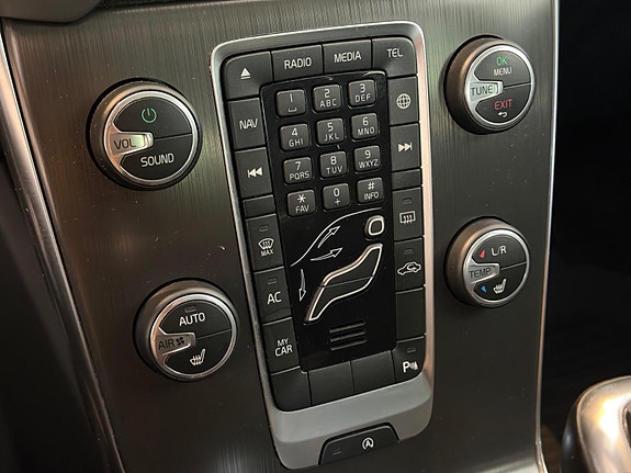 Volvo V40 22 of 27