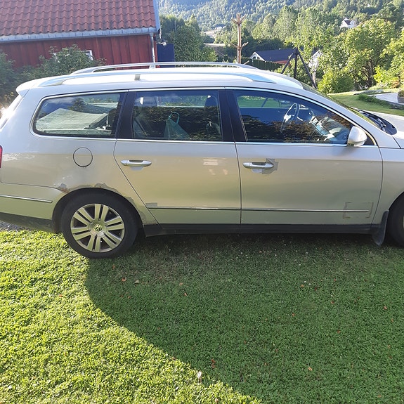 Volkswagen Passat 3 of 5