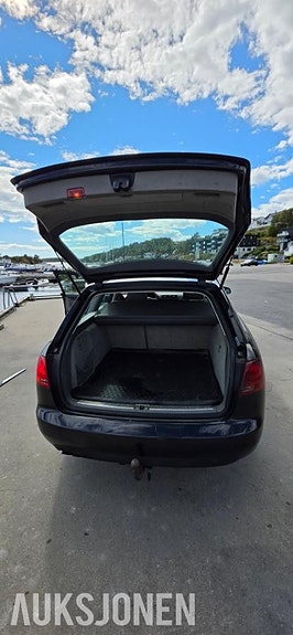 Audi A4 28 of 30
