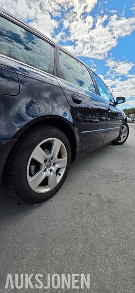 Audi A4 17 of 30
