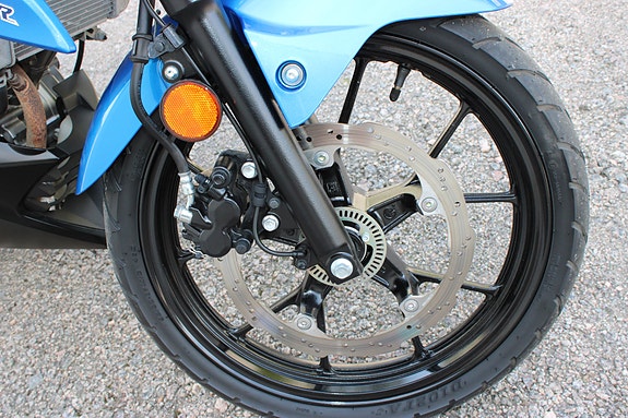 Suzuki GSX-S 125 ABS 14 of 22