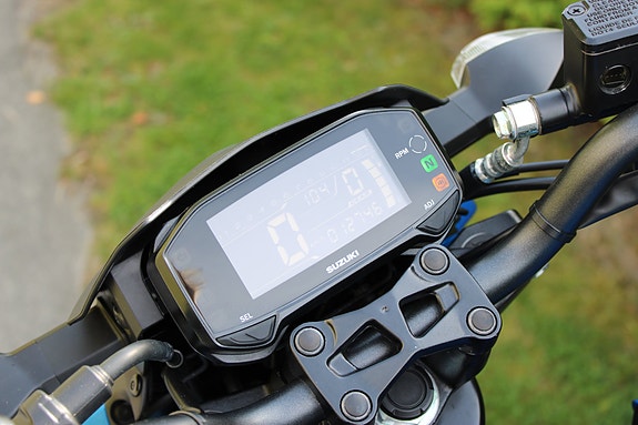 Suzuki GSX-S 125 ABS 8 of 22