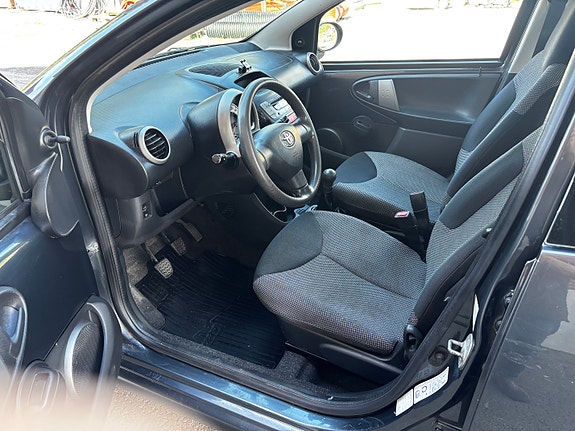 Toyota Aygo 9 of 16