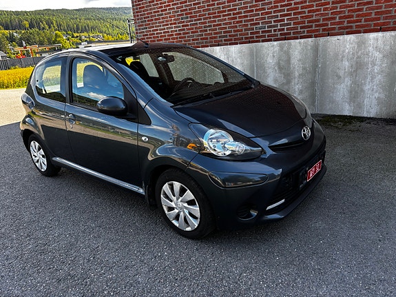 Toyota Aygo 4 of 16