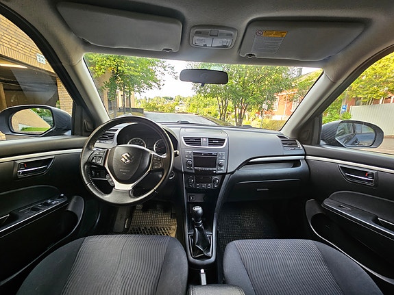 Suzuki Swift 9 of 16
