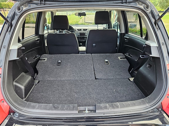 Suzuki Swift 14 of 16